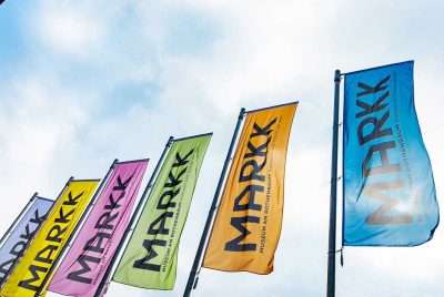 MARKK außen Fahnen