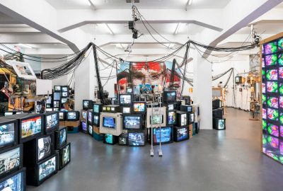 Jon Kessler, The Palace at 4 a.m., 2005/2006 Multimedia-Installation in der Sammlung Falckenberg Foto: Henning Rogge / Deichtorhallen Hamburg